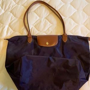LONGCHAMP MED deep purple (almost dark blue) bag